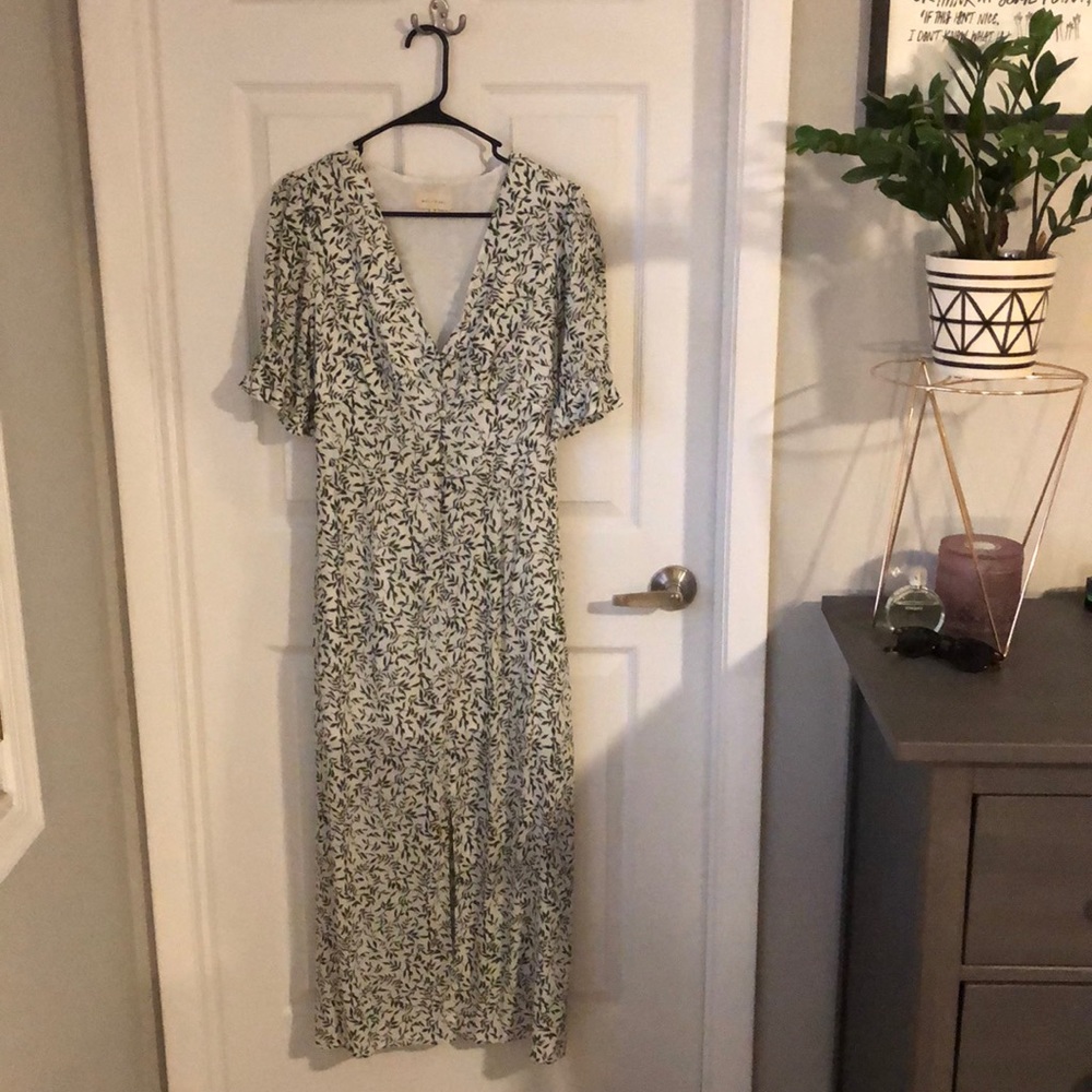 Leaf print midi dress with cap sleeves